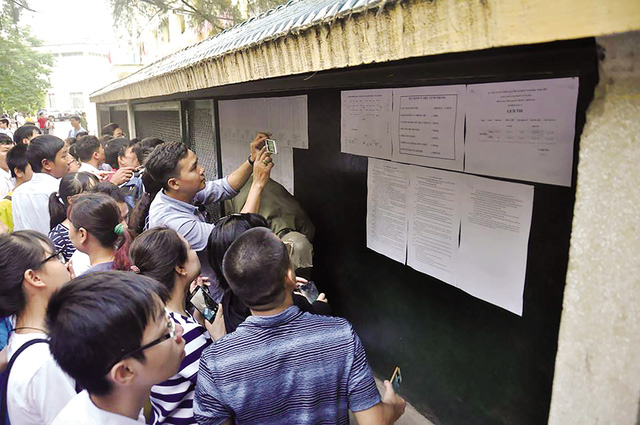 Tuyển sinh lớp 10 tại Hà Nội năm 2018: Hàng vạn học sinh có thể phải học dân lập, trường nghề Tuyển sinh lớp 10 tại Hà Nội năm 2018: Hàng vạn học sinh có thể phải học dân lập, trường nghề